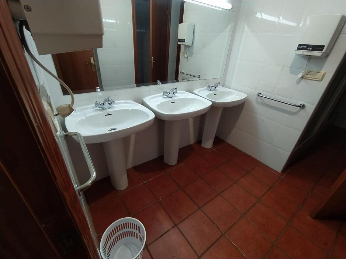 Albergue De Nuestra Senora Carrasquedo Granon Eksteriør billede