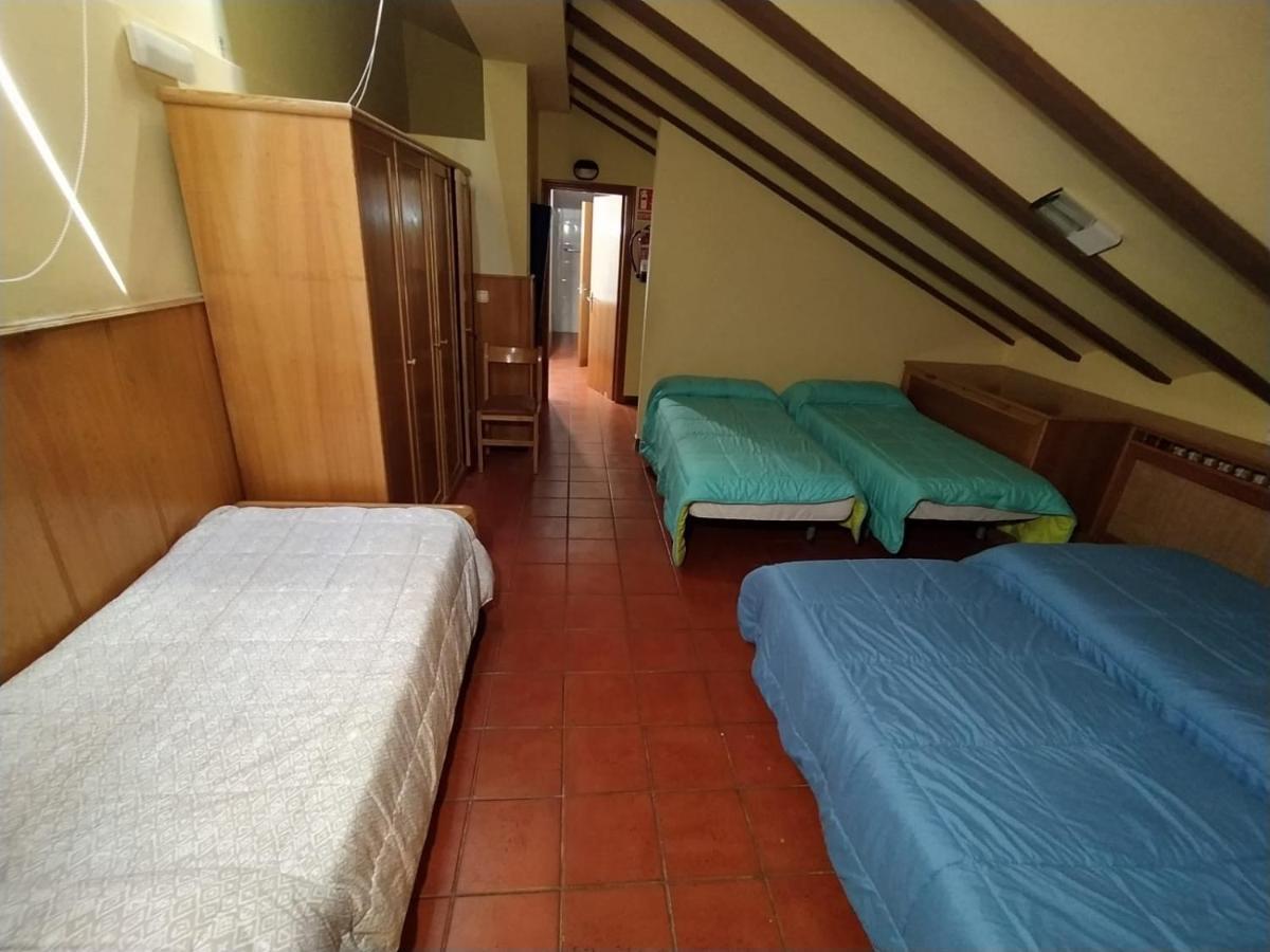 Albergue De Nuestra Senora Carrasquedo Granon Eksteriør billede